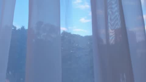 Snapshot of emma_torres__ chatting on December 9, 2024, 11:47 am Ema online show from December 9, 2024, 11:47 am