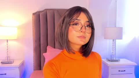 Snapshot of emma_torres__ chatting on December 17, 2024, 3:06 pm Ema online show from December 17, 2024, 3:06 pm