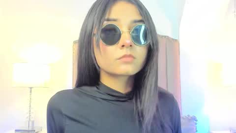 Snapshot of emma_torres__ chatting on January 7, 2025, 12:31 pm Ema online show from January 7, 2025, 12:31 pm