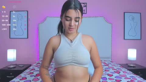 Snapshot of emma_whitee_ chatting on September 26, 2025, 2:21 pm emma_whitee_ online show from September 26, 2025, 2:21 pm