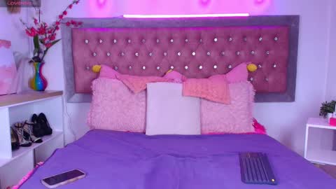 neko  online show from September 14, 2025, 9:03 pm