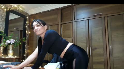 Snapshot of emma_xue chatting on December 28, 2024, 7:22 pm Emma online show from December 28, 2024, 7:22 pm