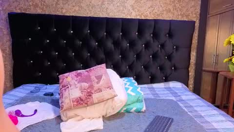 Snapshot of emma_xue chatting on September 22, 2025, 7:05 pm Emma online show from September 22, 2025, 7:05 pm