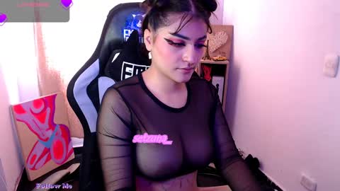 modelo independente online show from February 9, 2025, 6:26 pm
