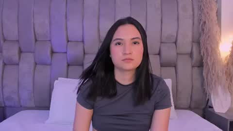 Snapshot of emmabeel chatting on June 20, 2026, 7:16 pm Emma online show from June 20, 2026, 7:16 pm