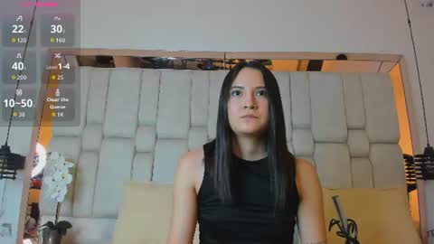 Snapshot of emmabeel chatting on June 21, 2026, 9:17 pm Emma online show from June 21, 2026, 9:17 pm
