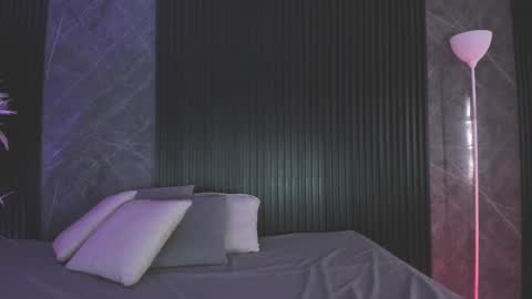 Snapshot of emmaclark_1 chatting on February 25, 2026, 9:35 pm emmaclark_1 online show from February 25, 2026, 9:35 pm