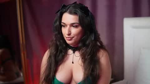  Emma  online show from June 13, 2026, 7:12 pm