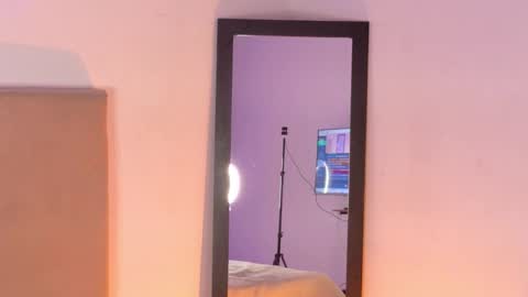 E M M A  online show from March 17, 2026, 4:21 pm