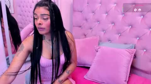 Snapshot of emmaebony_ chatting on September 22, 2025, 11:56 am emmaebony_ online show from September 22, 2025, 11:56 am