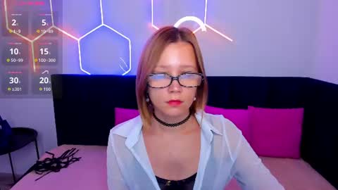 Emma 3 online show from July 24, 2026, 1:36 am