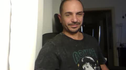 Ariel online show from November 23, 2025, 9:58 pm