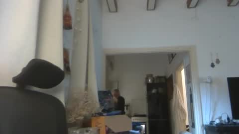 Ariel online show from March 14, 2026, 5:02 am