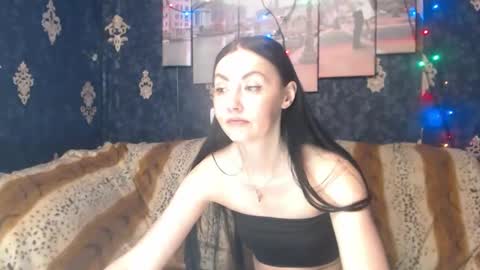 EmmaGoldX online show from March 3, 2025, 8:16 am