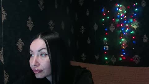 EmmaGoldX online show from May 17, 2026, 11:45 pm