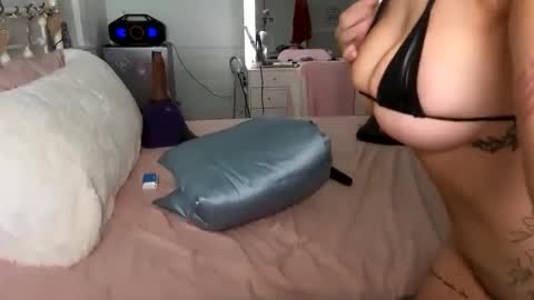 Snapshot of emmagray01 chatting on January 31, 2025, 4:27 pm emmagray01 online show from January 31, 2025, 4:27 pm