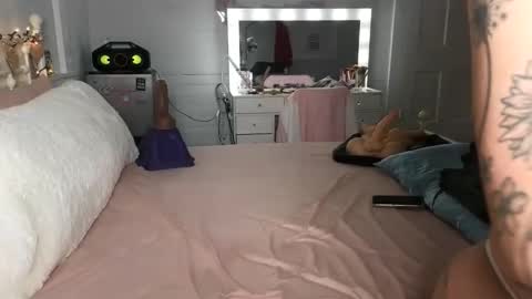 Snapshot of emmagray01 chatting on February 2, 2025, 11:30 am emmagray01 online show from February 2, 2025, 11:30 am