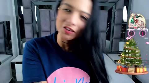 Snapshot of emmahill1 chatting on December 8, 2024, 9:08 pm EMMA HILL online show from December 8, 2024, 9:08 pm