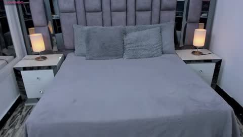 EMMA HILL online show from November 27, 2025, 11:12 am