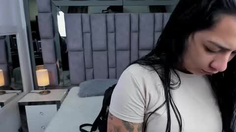 EMMA HILL online show from December 16, 2025, 11:04 am