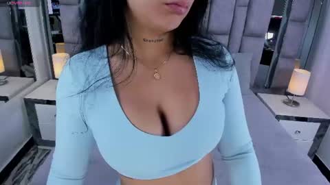 EMMA HILL online show from July 6, 2026, 11:07 am