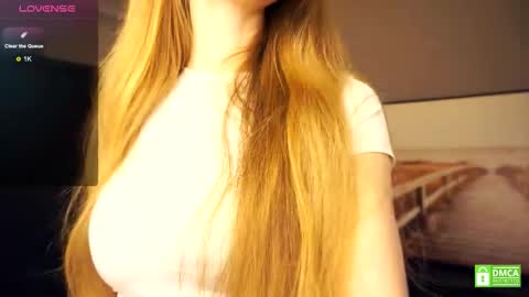 Emma day  Wendy night online show from September 14, 2025, 8:19 pm