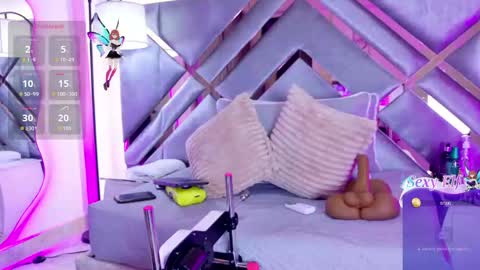 emmalove01 online show from May 25, 2026, 2:39 am