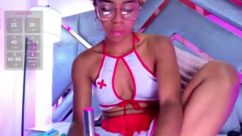 emmalove01 online show from July 27, 2026, 2:40 am