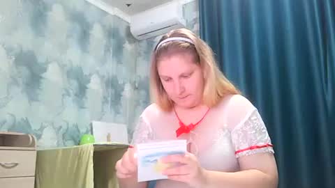Snapshot of emmamelody944534 chatting on September 16, 2025, 1:39 am emmamelody online show from September 16, 2025, 1:39 am