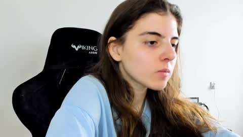 Emma online show from December 15, 2025, 10:52 am