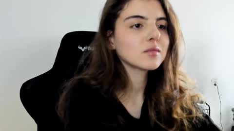 Emma online show from January 11, 2026, 12:32 pm