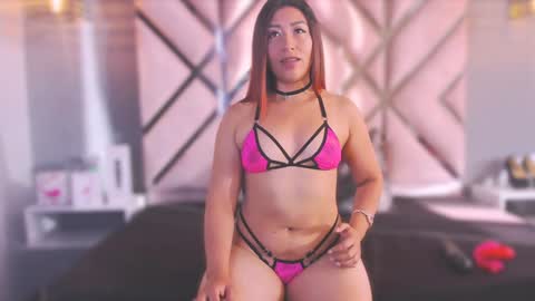 emmanaughty_ online show from February 1, 2025, 10:13 pm