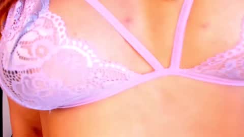 emmanaughty_ online show from September 20, 2025, 11:06 pm