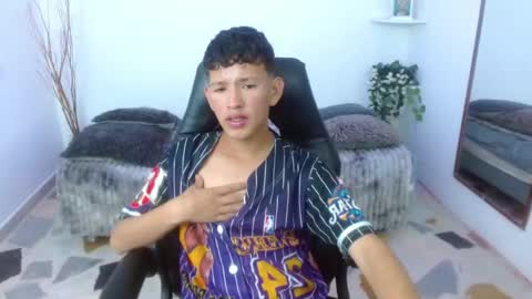 Snapshot of emmanuel_salvatore chatting on March 3, 2026, 2:12 pm Emmanuel online show from March 3, 2026, 2:12 pm