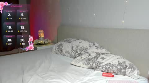 emmanuelleee online show from December 9, 2024, 6:03 pm