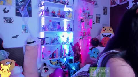 Snapshot of emmarosse11 chatting on October 24, 2025, 6:37 pm Emma online show from October 24, 2025, 6:37 pm