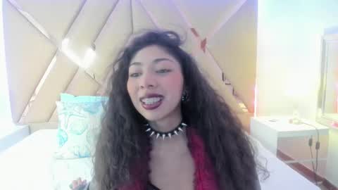 Snapshot of emmaskinny_ chatting on September 27, 2025, 1:27 pm Emma online show from September 27, 2025, 1:27 pm