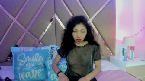 Snapshot of emmaskinny_ chatting on October 6, 2025, 2:03 pm Emma online show from October 6, 2025, 2:03 pm