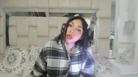 Emma online show from November 14, 2025, 2:16 pm