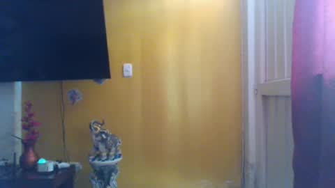 EmmaSplycer online show from April 14, 2026, 6:03 pm