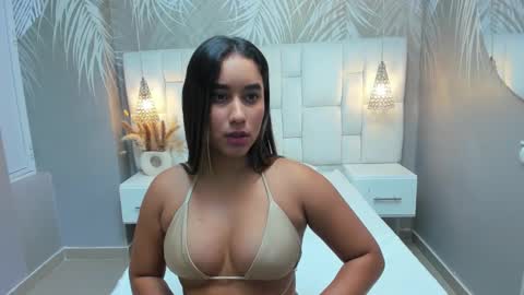 emmathompson__ online show from March 13, 2026, 1:23 am