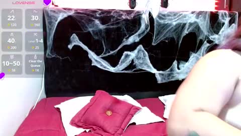 Snapshot of emmatower chatting on October 4, 2025, 7:45 pm emmatower online show from October 4, 2025, 7:45 pm