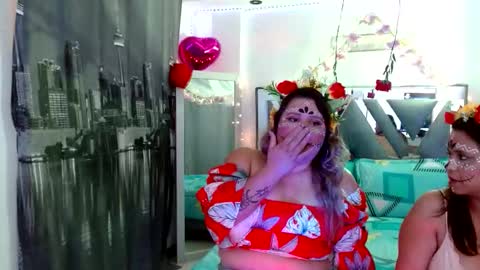 Snapshot of emmatower chatting on November 1, 2025, 9:06 pm emmatower online show from November 1, 2025, 9:06 pm