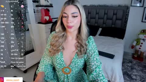 Emma Zane online show from December 29, 2024, 12:23 pm