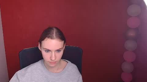 Emmi online show from February 21, 2025, 3:43 pm