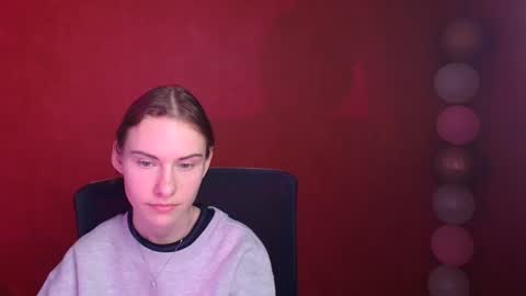 Emmi online show from February 28, 2025, 3:26 pm