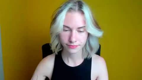 Emmi online show from October 6, 2025, 5:32 pm