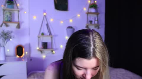 emmie_everly online show from October 10, 2025, 7:13 pm