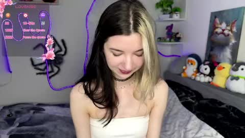 emmie_everly online show from June 5, 2026, 9:09 pm