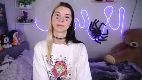 emmie_everly online show from June 20, 2026, 12:41 pm